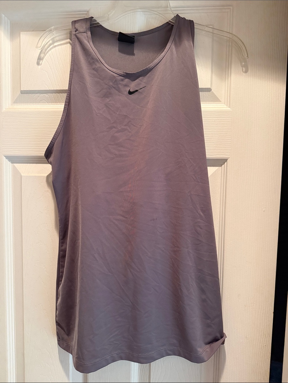 Nike Women’s Lavender Sleeveless Racerback Tank Top - Picture 2 of 3